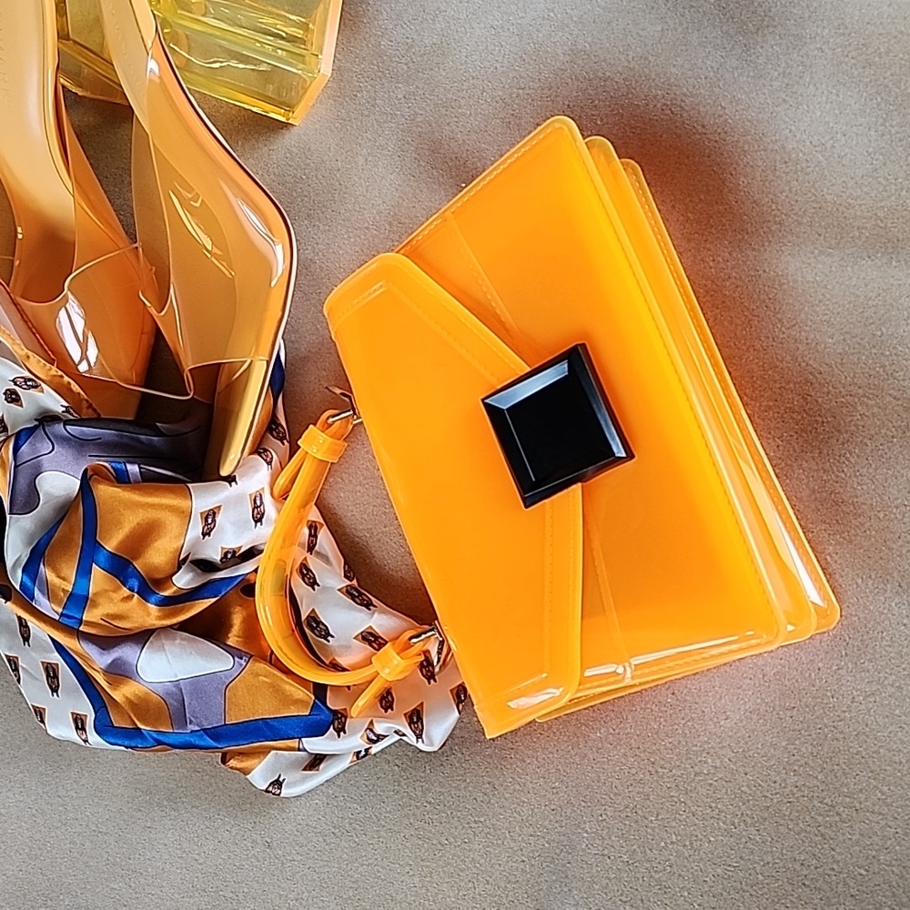 Handbag - Picture 11 of 11